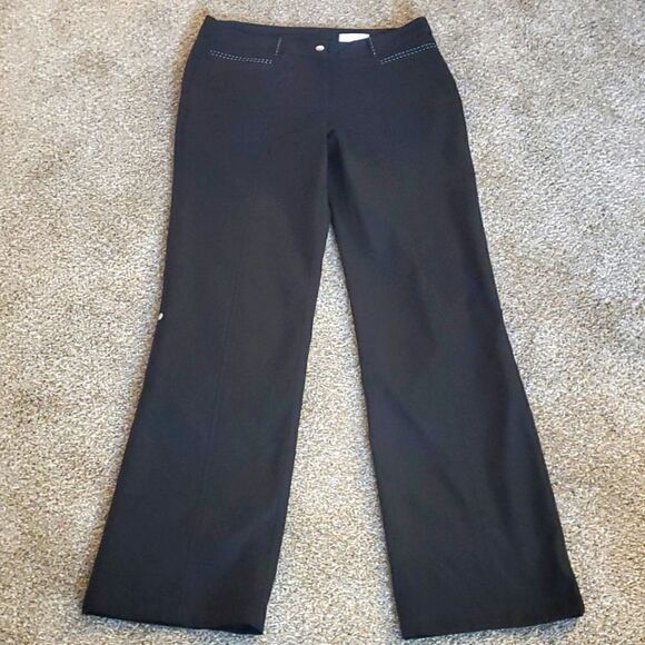 Callaway black slacks. Size 6..white stitching. Back pockets. - Picture 1 of 10